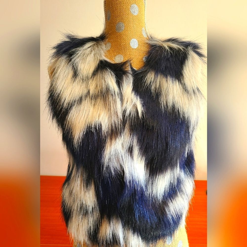 NEW Philanthropy Faux Fur Jacket Vest Gilet sz SMALL Luxury Old Money Clubkid